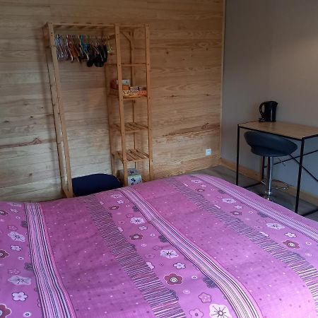 La Fermette - Chambres D'Hotes Dans Environnement Calme Et Arbore Saint-Jean-des-Baisants Exteriör bild